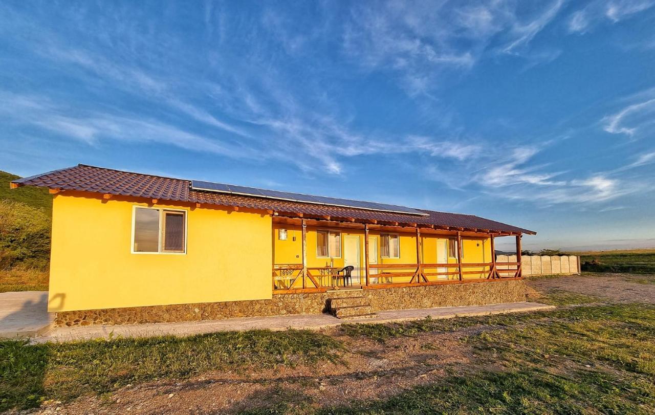Cabana Varad Coronini Moldova Veche Екстериор снимка