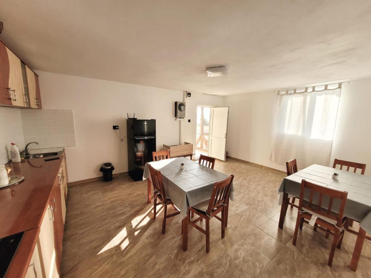 Cabana Varad Coronini Moldova Veche Екстериор снимка