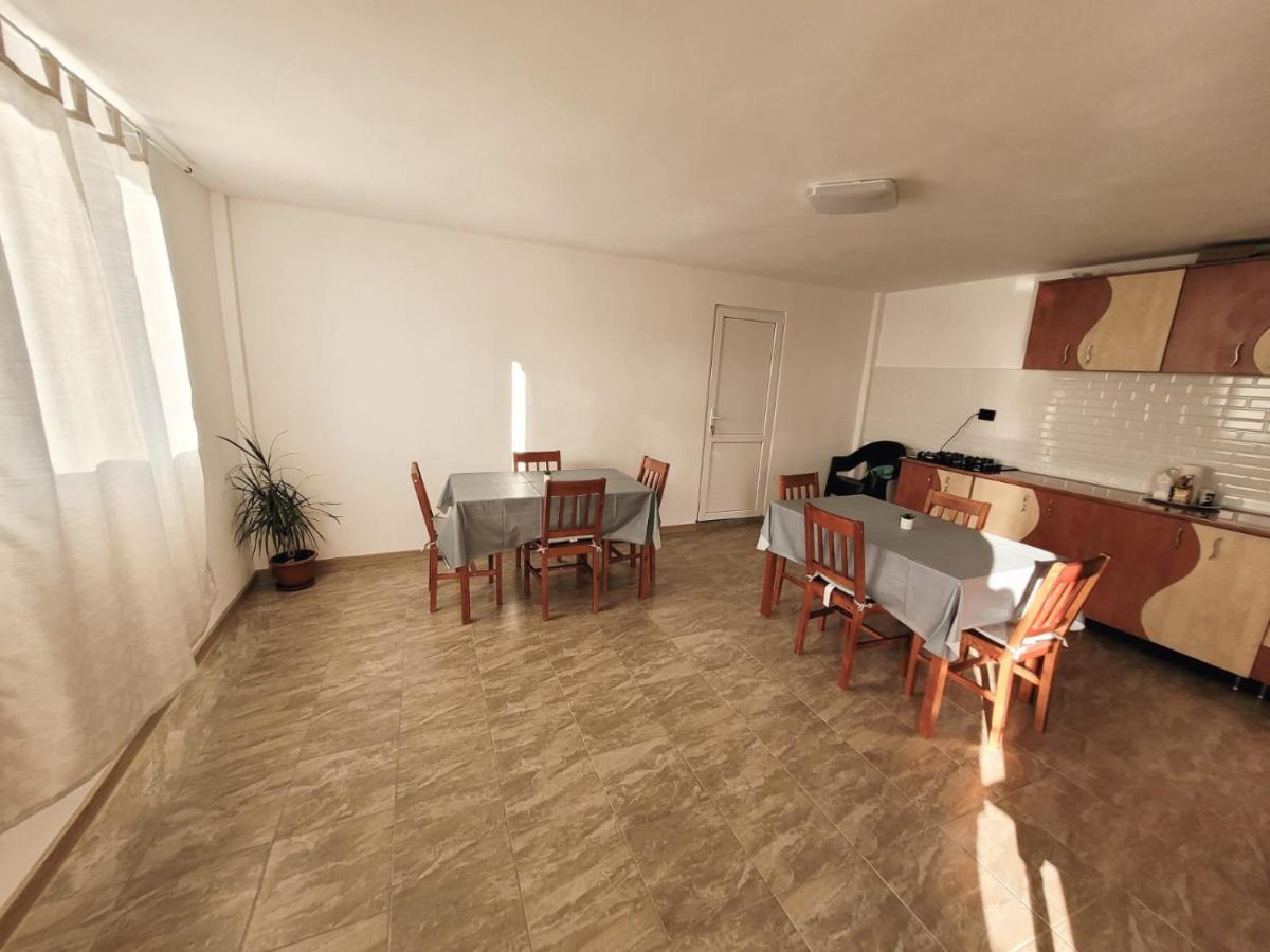 Cabana Varad Coronini Moldova Veche Екстериор снимка